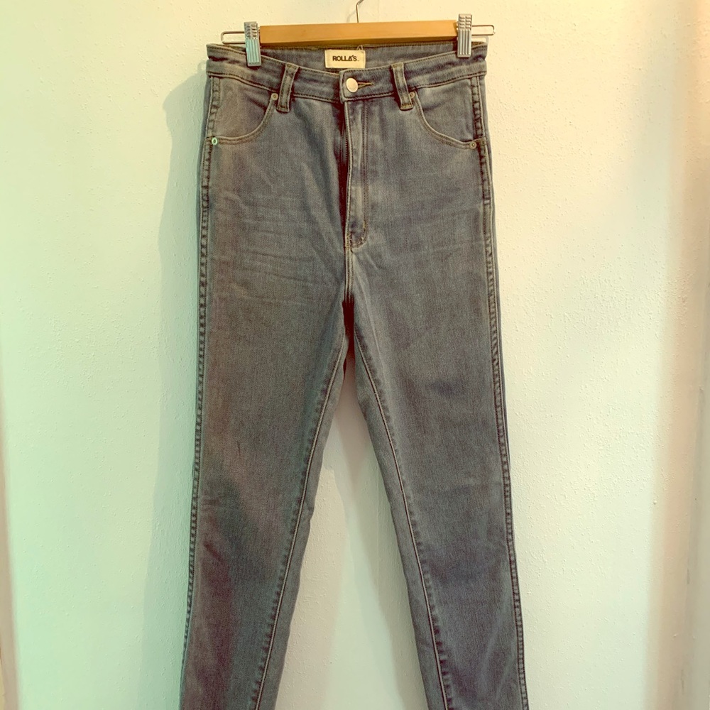 Light wash high waisted skinny jeans